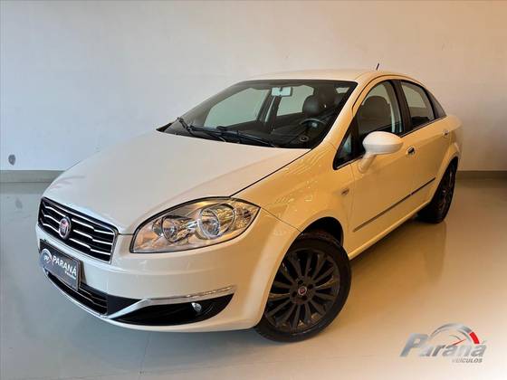 FIAT LINEA 1.8 ESSENCE 16V FLEX 4P MANUAL